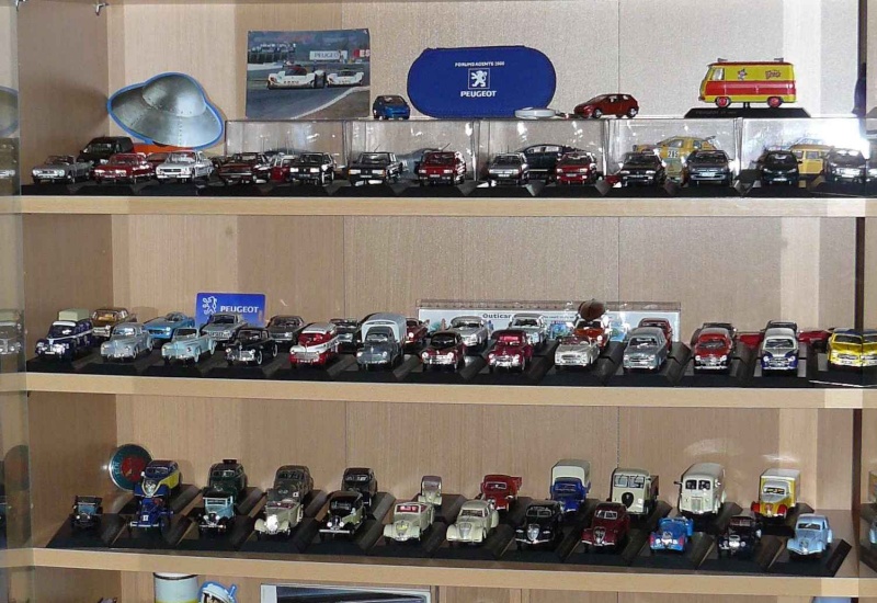 collection peugeot miniature